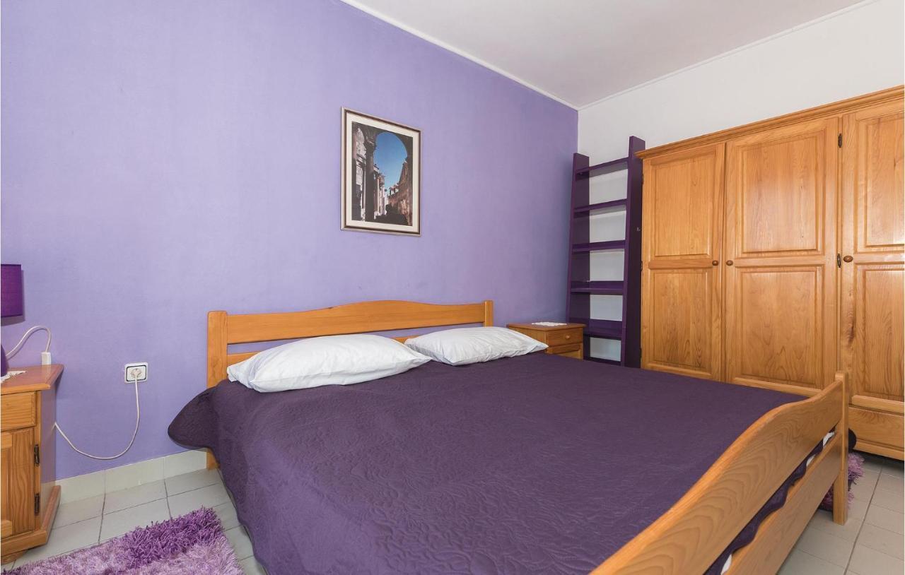 Beautiful Apartment In Rogoznica With Wifi Eksteriør bilde